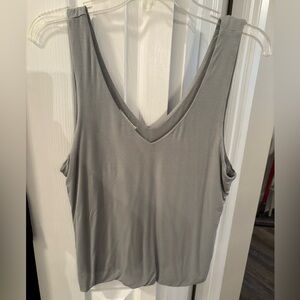 Gentle Fawn Sage Green V Neck Tank Top size large